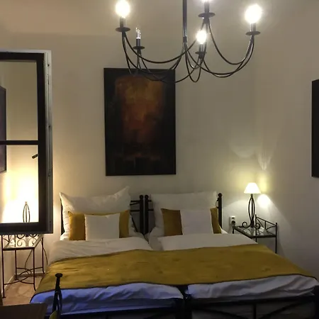 Antik Hotel & Galerie Sofia Hotel
